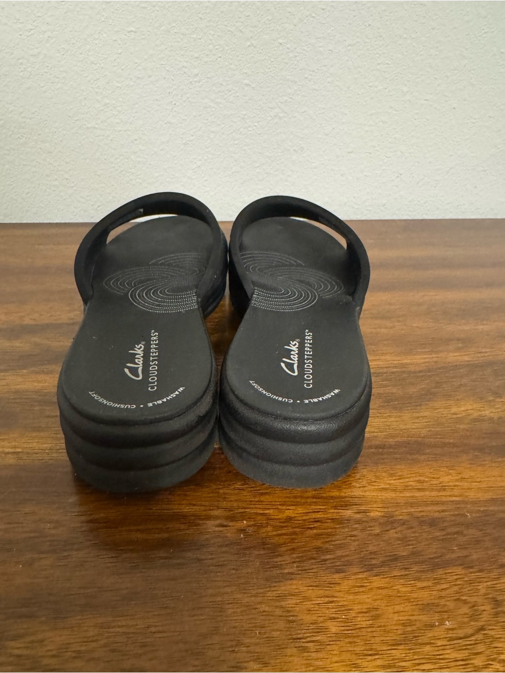 Clarks Women’s Black Perforated Slide Sandals - Picture 4 of 5